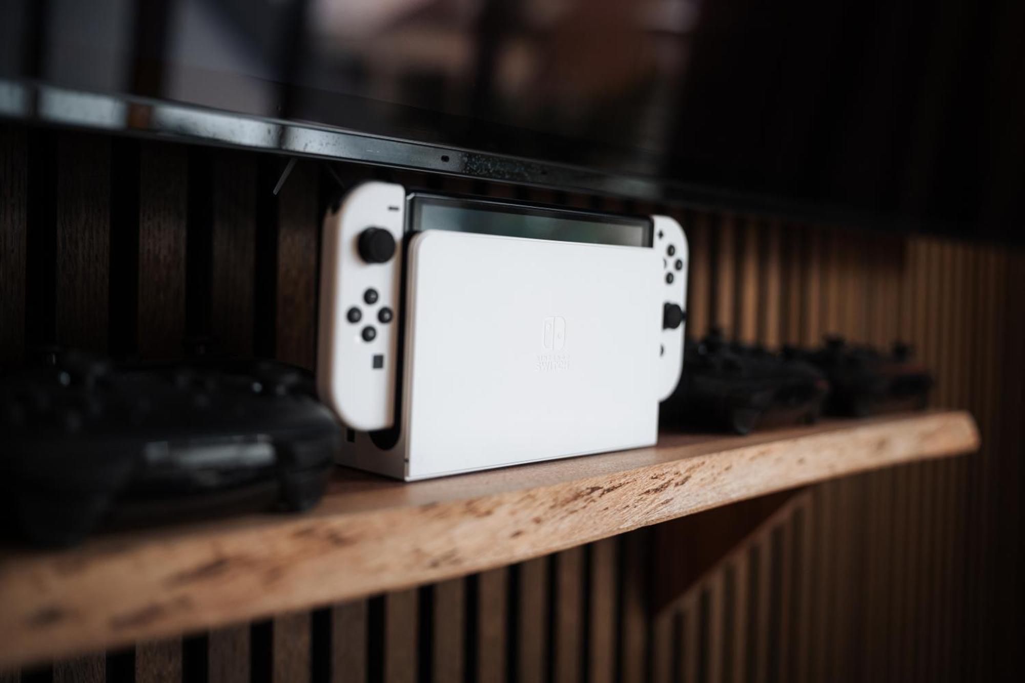 Hostel มานไฮม์ ภายนอก รูปภาพ A Nintendo Switch docked