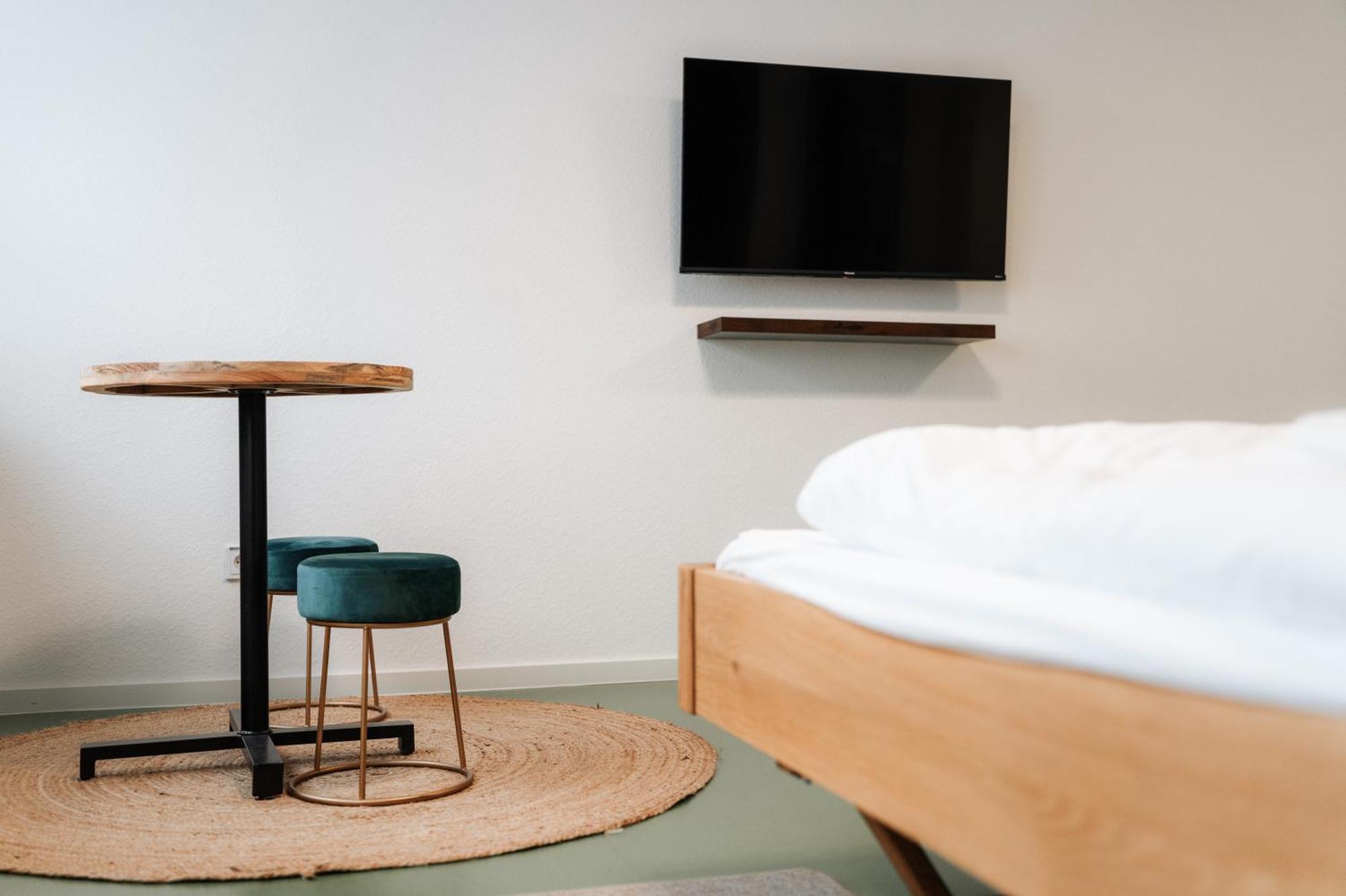 Hostel มานไฮม์ ภายนอก รูปภาพ A room at the hotel