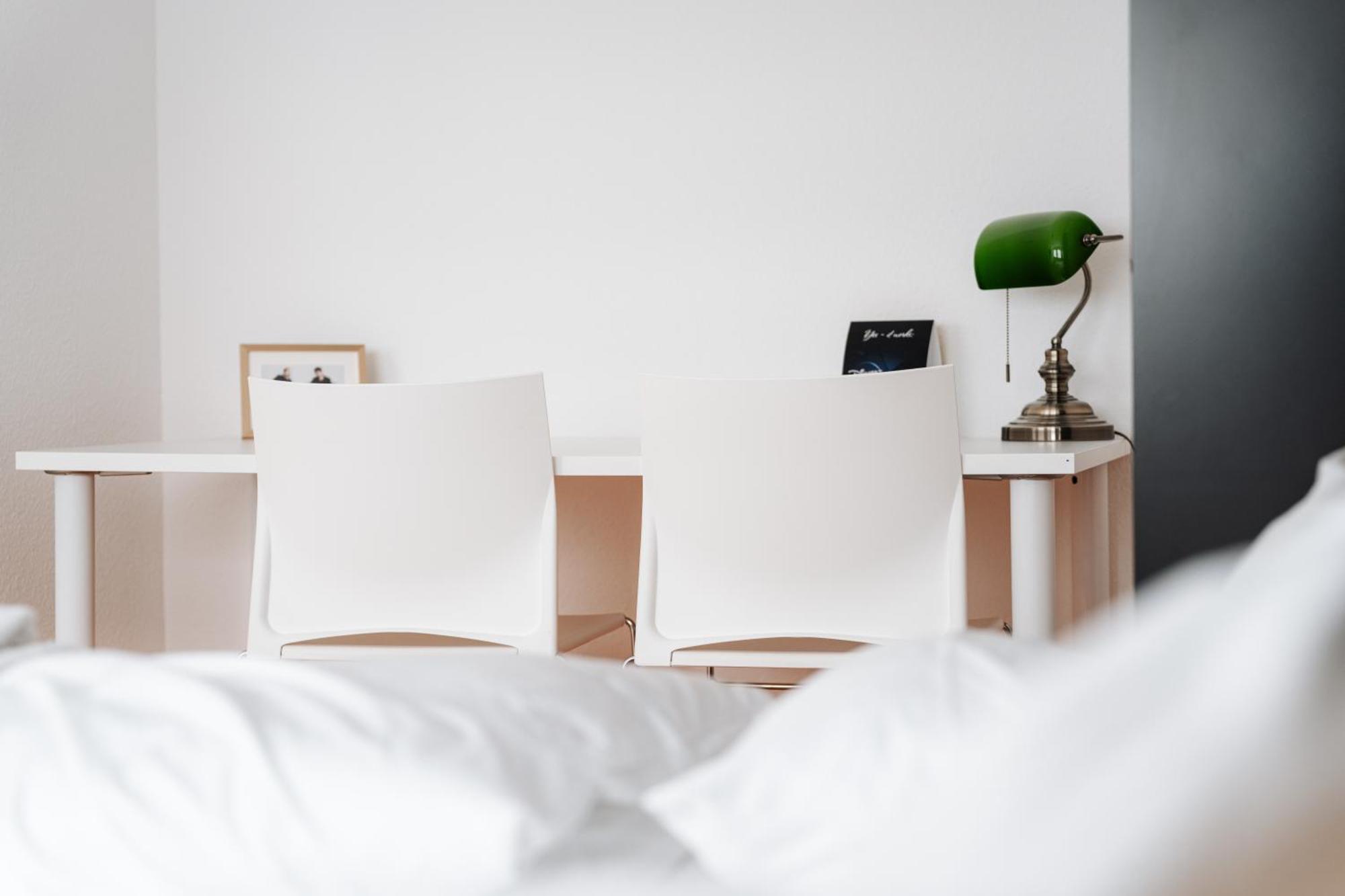 Hostel มานไฮม์ ภายนอก รูปภาพ A modern air purifier