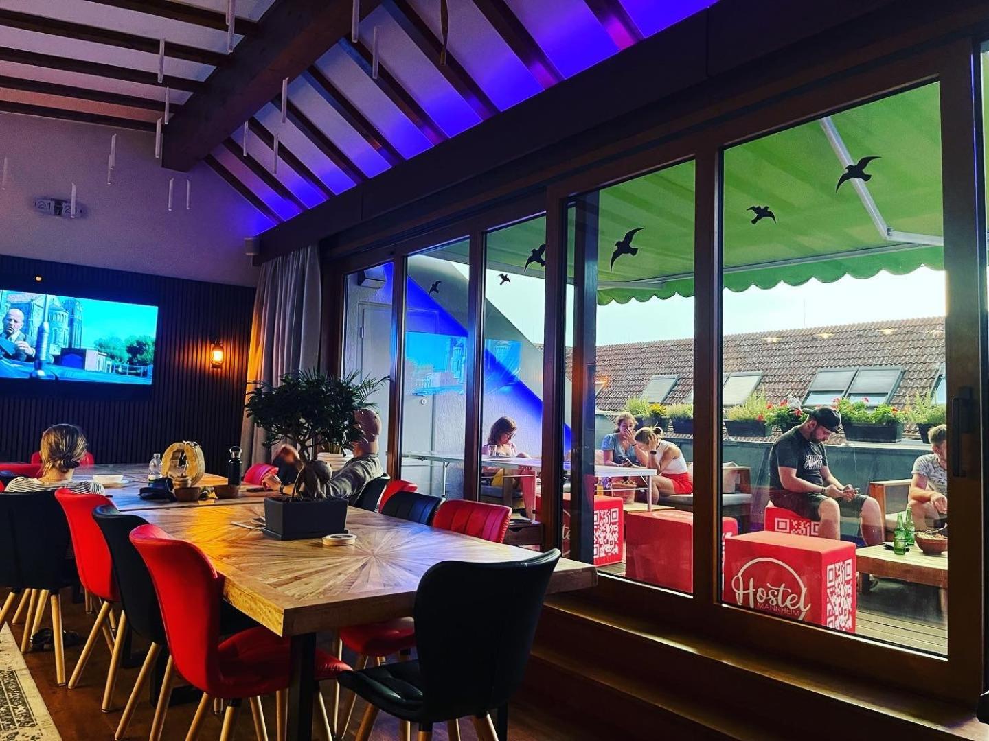 Hostel มานไฮม์ ภายนอก รูปภาพ The interior of the restaurant